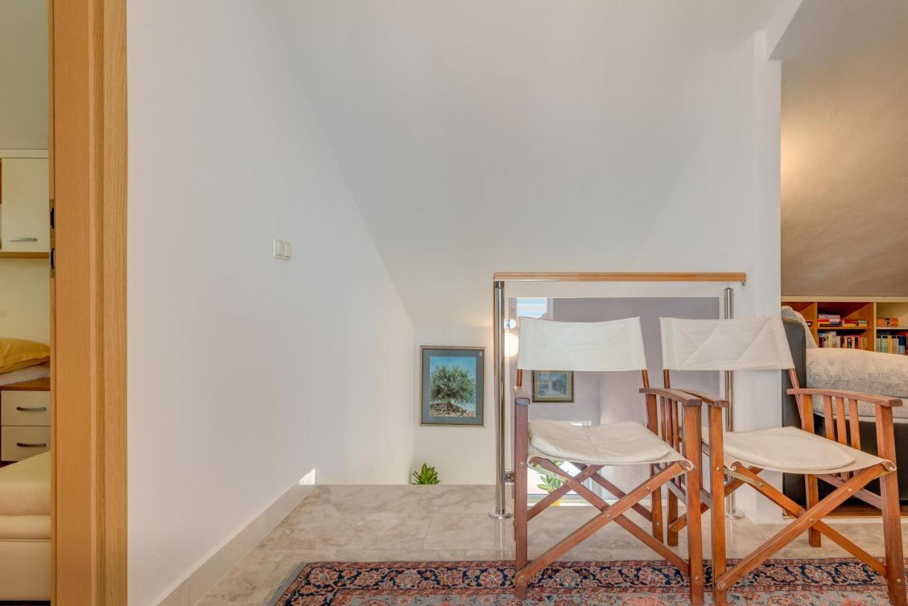 Villa Lille Trogir Bagian luar foto