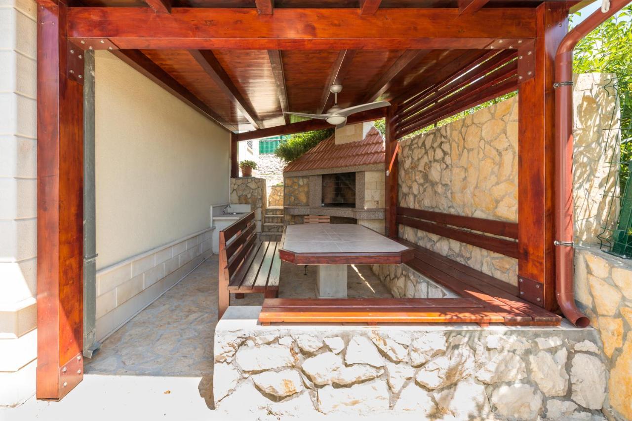 Villa Lille Trogir Bagian luar foto