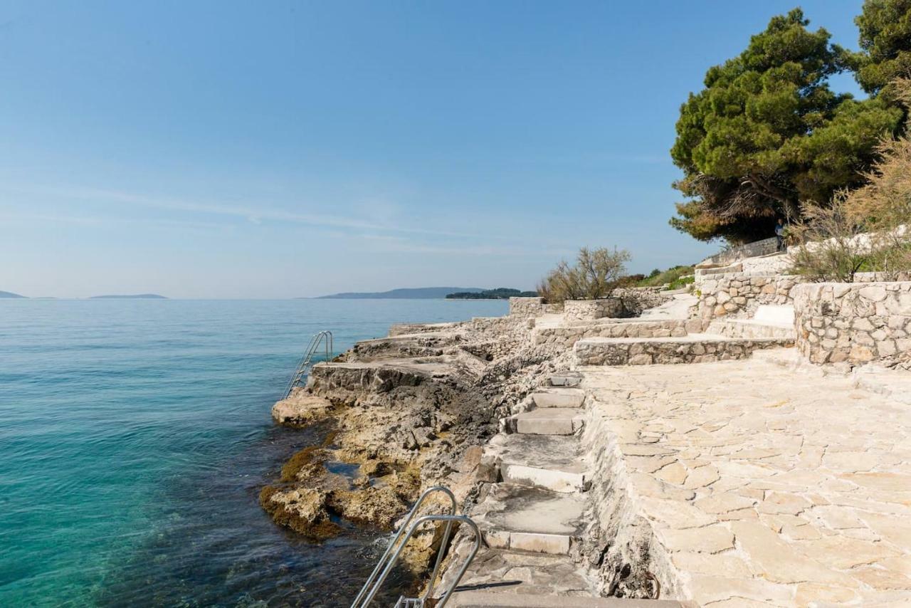 Villa Lille Trogir Bagian luar foto